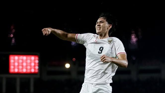Hattrick Mitchell Baker Jadi Sorotan Asia Tenggara