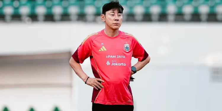 Shin Tae-yong Bawa Persija Putus Rekor Buruk di Kandang Borneo
